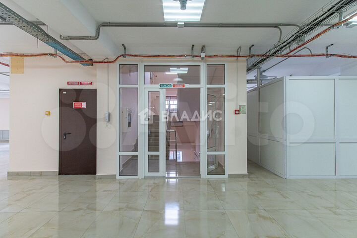 Сдам торговое помещение, 1715 м²