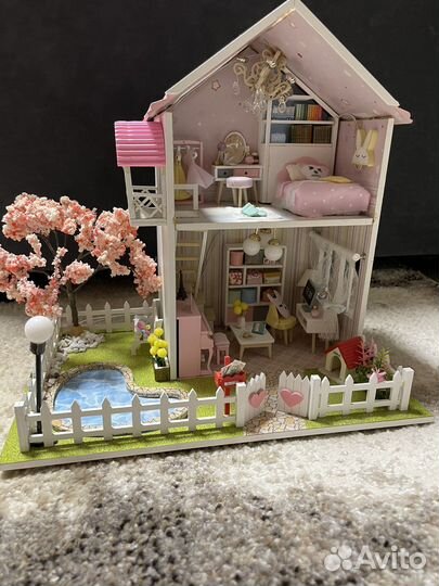 Домик кукольный