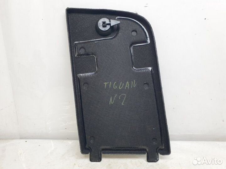 Обшивка багажника левая Volkswagen Tiguan 2.0 2011