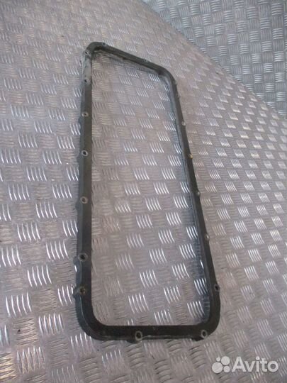 Прижимная рамка поддона Iveco 5802230201