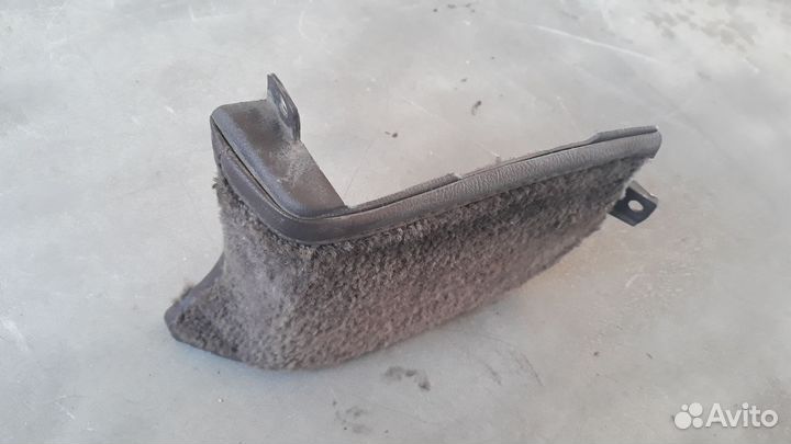 Кик панель левая toyota crown gs131