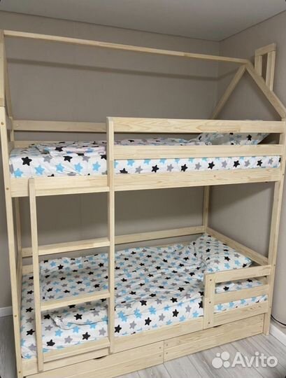 Детская кровать двухъярусная