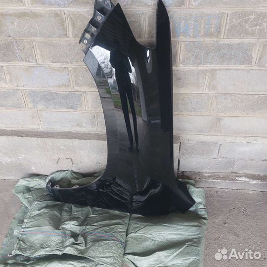 Крыло переднее левое LC оригинал