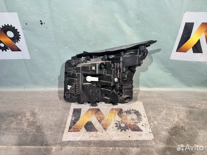 Hyudnai SantaFe 2021- Фара правая 31950