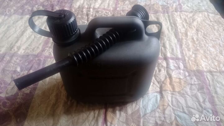 Канистра для топлива пластиковая 5 литров