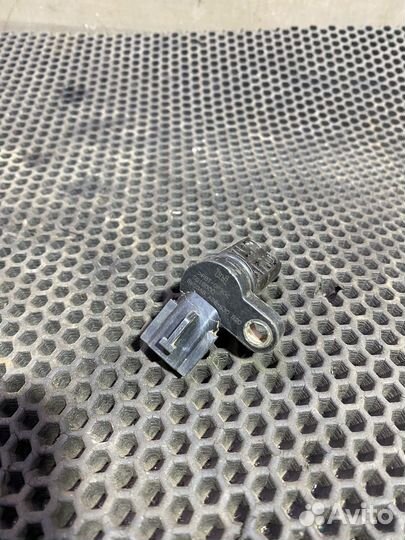 Датчик положения коленвала Nissan