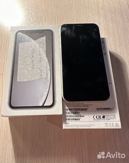 iPhone Xr, 64 ГБ