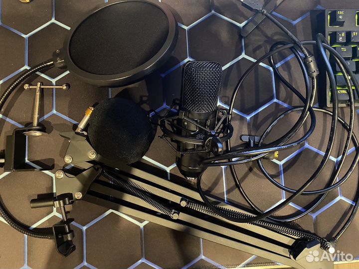 Студийный микрофон usb