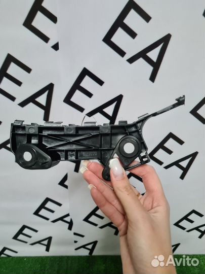 Крепление бампера правое mazda 6 GJ