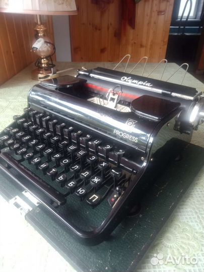 Печатная машинка Olympia Progress