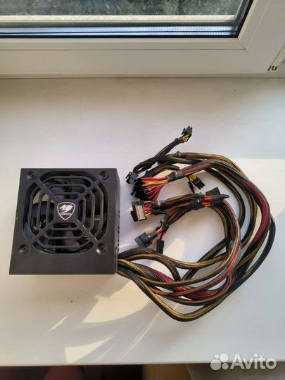 Блок питания Cougar STX750