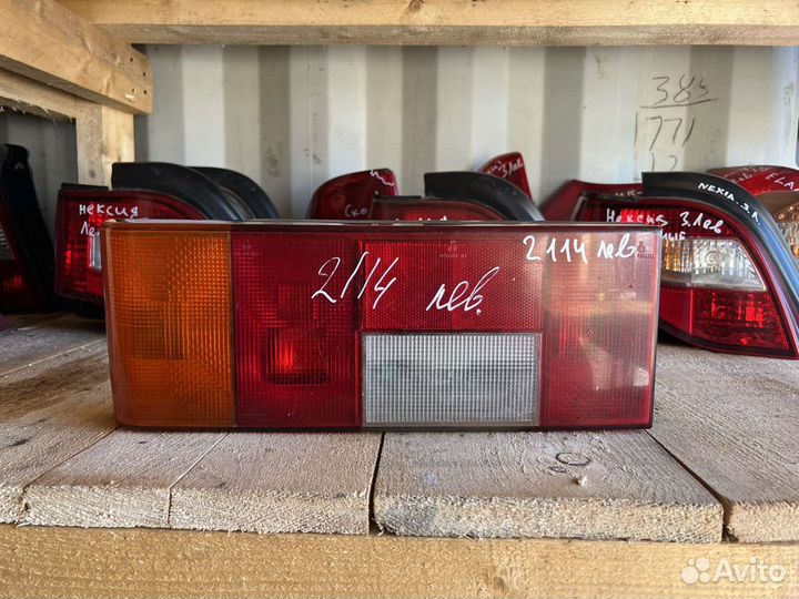 Фонарь левый ваз 2114