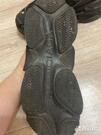 Кроссовки женские 40 размер оригинал бу