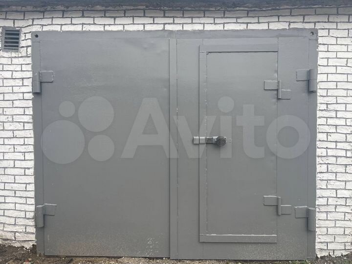 Гараж, > 30 м²