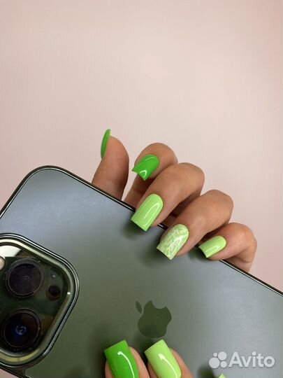 Услуги маникюра