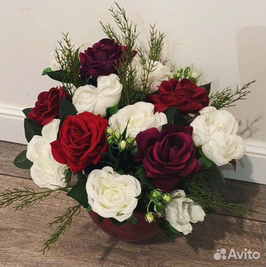 Ритуальные композиции (корзины, венки)