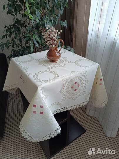 Скатерть с вышивкой Чайная Разные