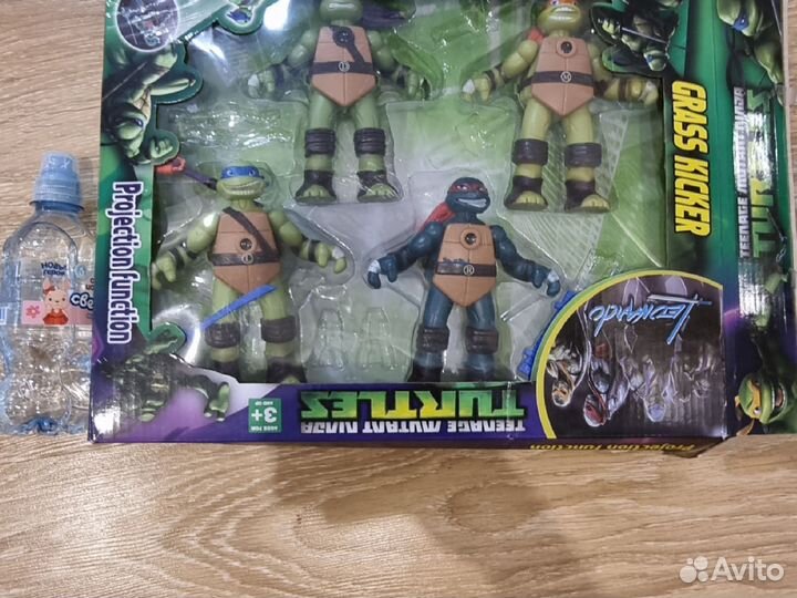 Черепашки ниндзя, каждый с проектором