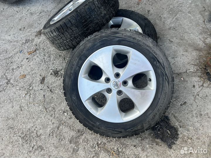 Dunlop Winter Maxx 215/60 R17