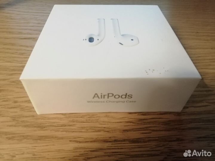 Коробка от AirPods