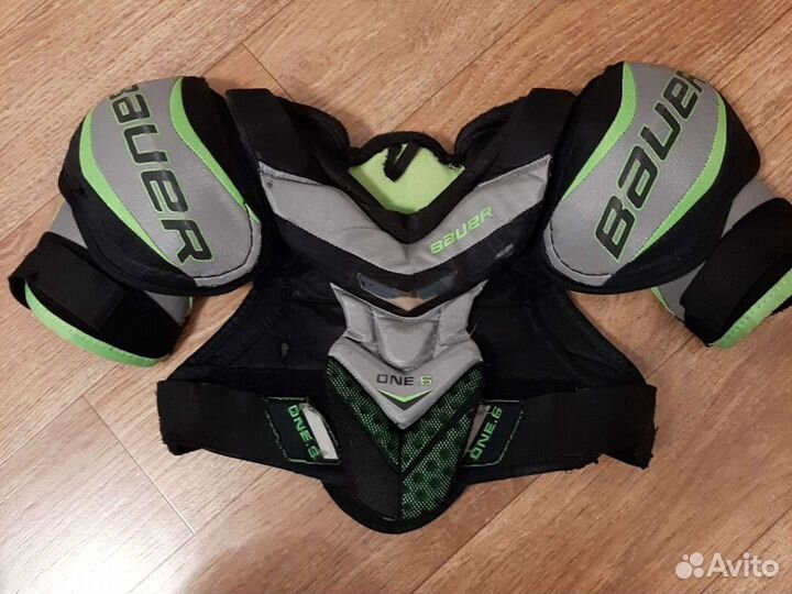 Нагрудник хоккейный детский