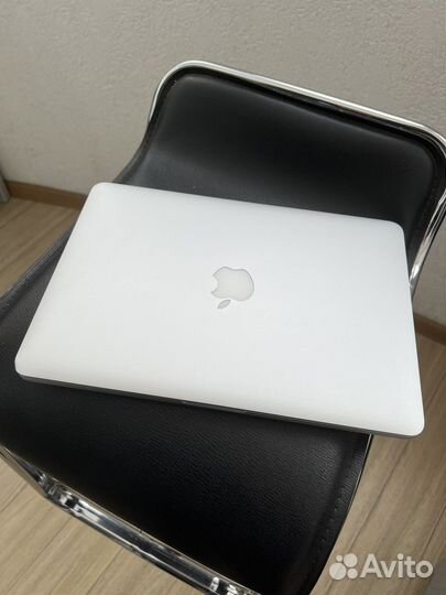 Macbook pro 13 2015 i5 8 gb 128 gb