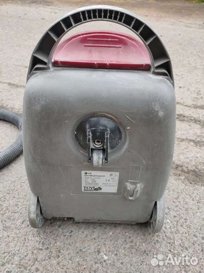 Пылесос LG 1300Вт