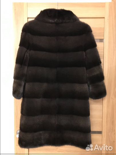 Продам норковую шубу