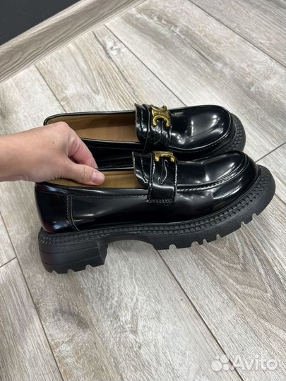 Лоферы женские 37 размер новые