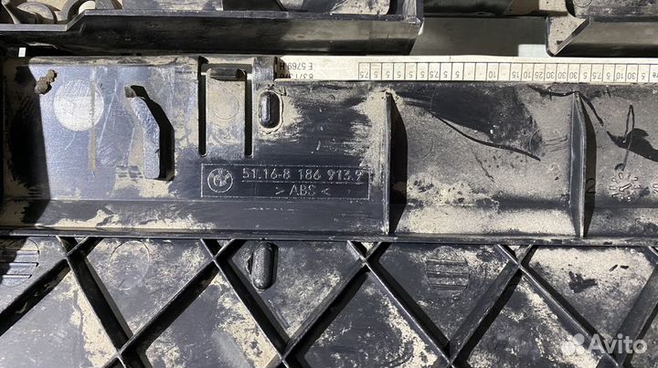 Обшивка салона правая BMW 5 E39