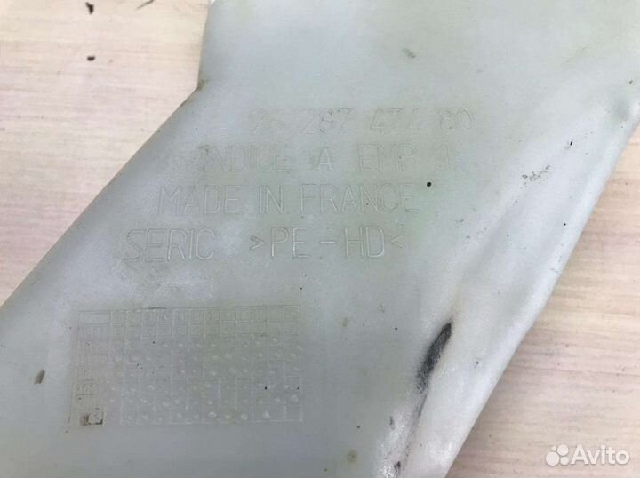 Бачок омывателя Peugeot 206