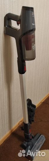 Пылесос вертикальный