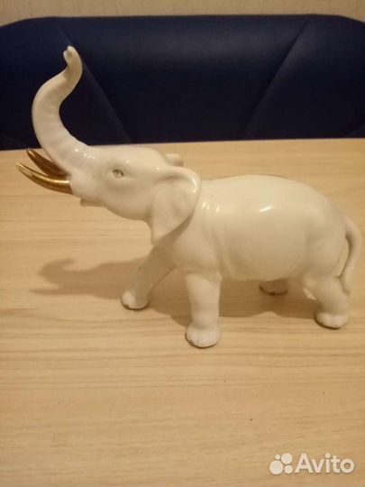 Фарфоровая статуэтка. Германия