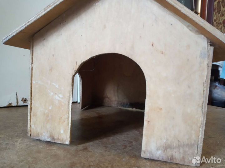 Лоток, домик