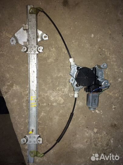 Стеклоподъемник передний правый Nissan almera N16