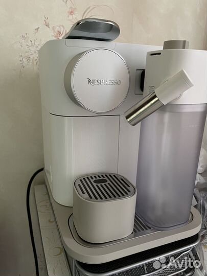 Капсульная кофемашина delonghi nespresso