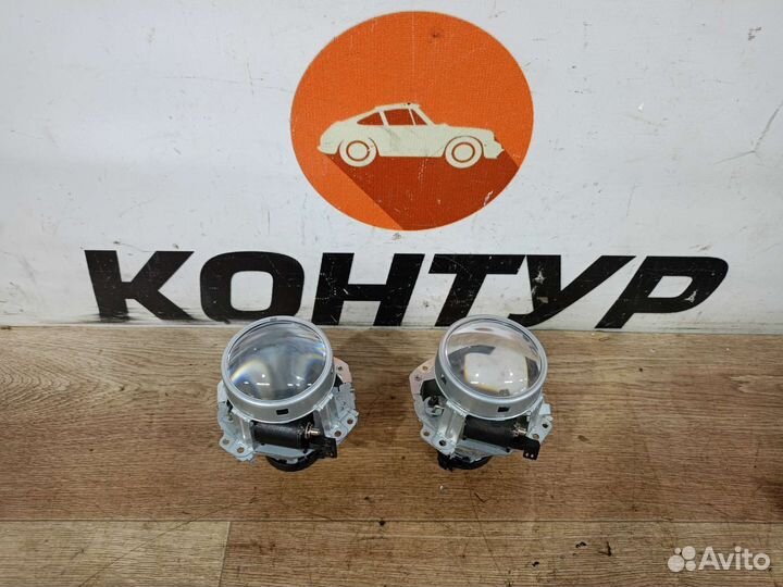 Биксеноновая линза Hella