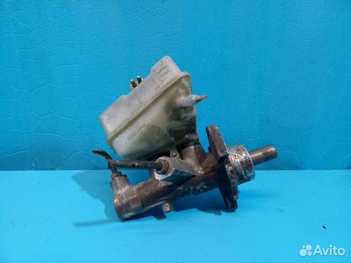 Главный тормозной цилиндр Mercedes-Benz C-Class