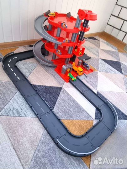 Трек с машинками