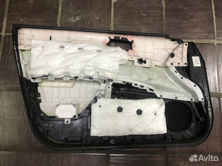 Дверные карты Nissan Teana J32