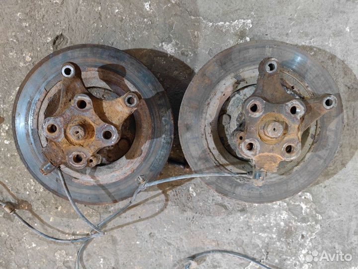 Задняя ступица с кулаком mazda 6 gg рест