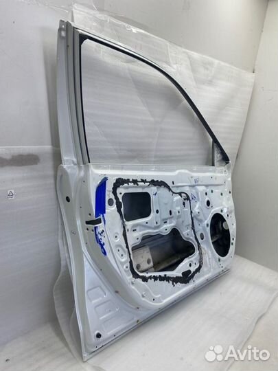 Дверь передняя левая Toyota Camry V50/V55