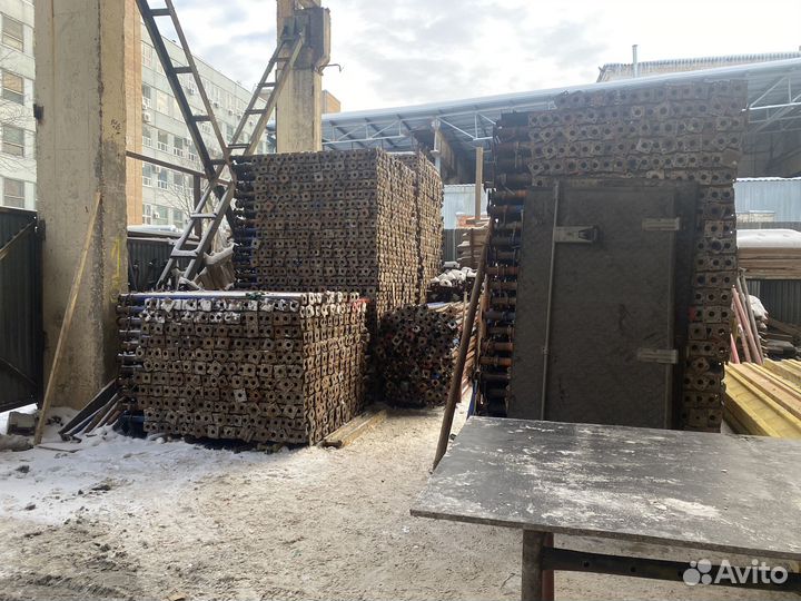 Стойки опалубки