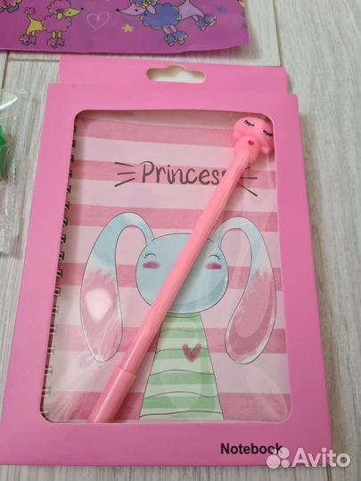 Набор/комплект/подарок канцелярии в школу