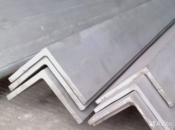 Уголок металлический