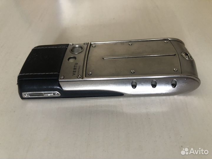 Vertu Ascent Ti, 4 ГБ