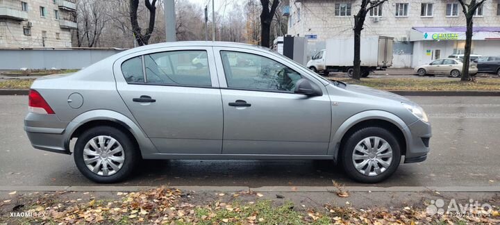 Opel Astra 1.6 МТ, 2012, 33 696 км