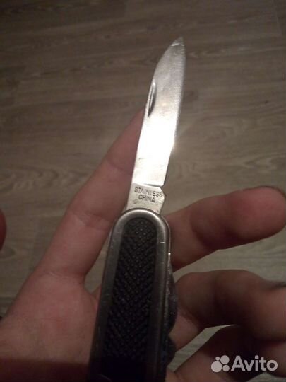 Реплика швейцарского ножа