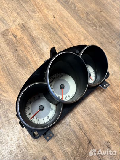 Mazda 3 BK приборная панель