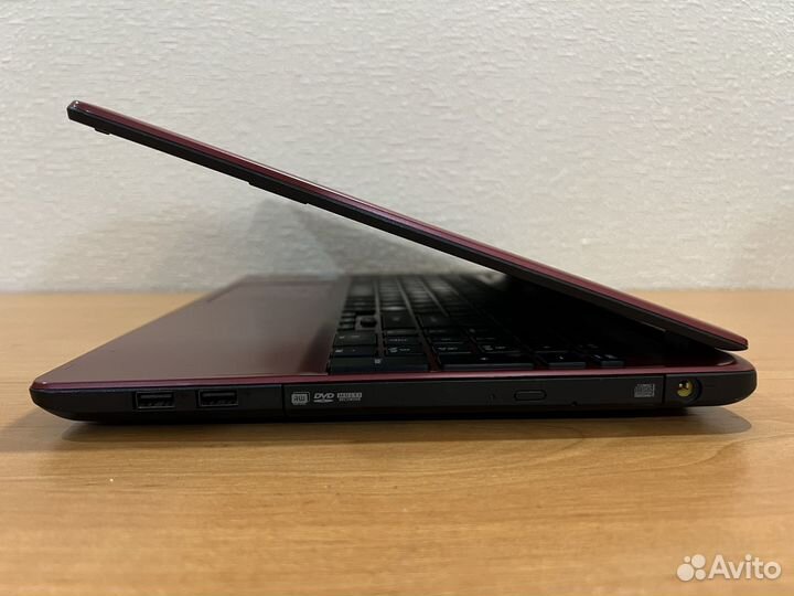 Ноутбук Acer Aspire E5-571 i5-5200u/GT840M/8Gb/SSD